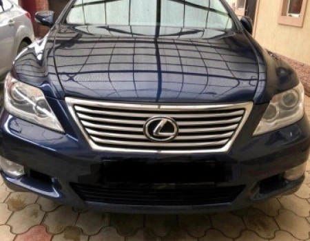 Lexus LS, 2011